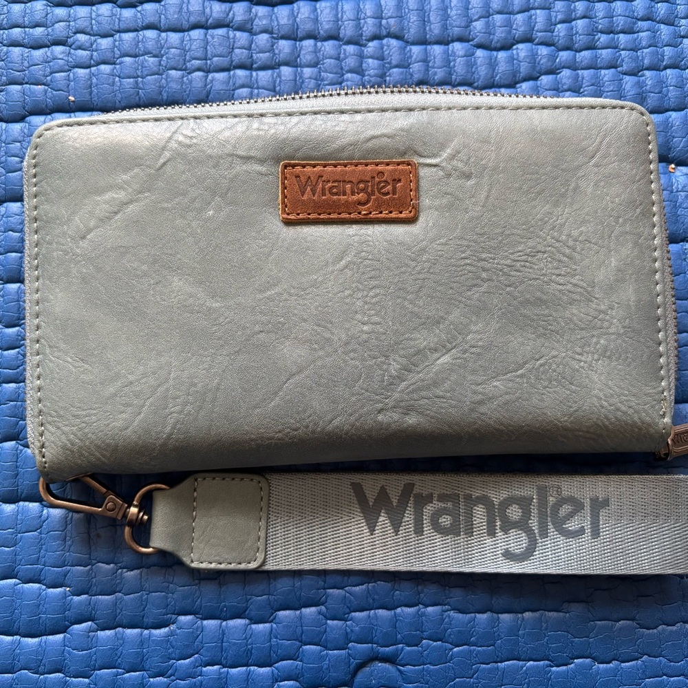 Wrangler A-Jean Blue Large Capacity Wristlet Wallet